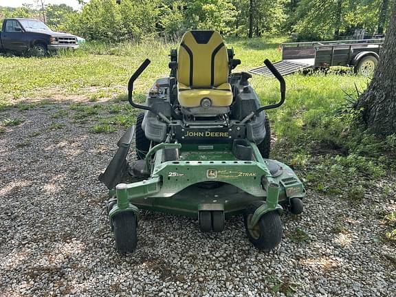 Image of John Deere Z930M equipment image 1