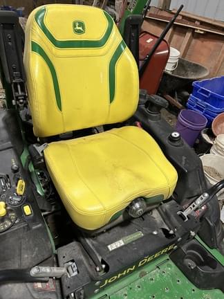 Image of John Deere Z930M equipment image 4