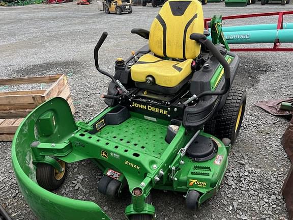 Image of John Deere Z930M equipment image 3