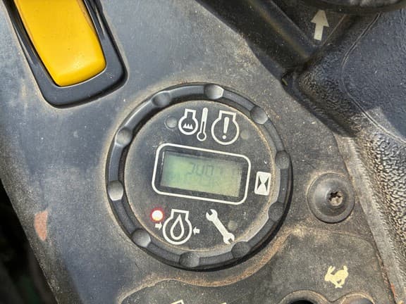 Image of John Deere Z930M equipment image 4