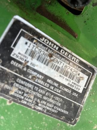 Image of John Deere Z930M equipment image 1