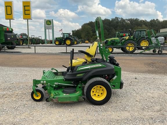 Image of John Deere Z930M equipment image 1
