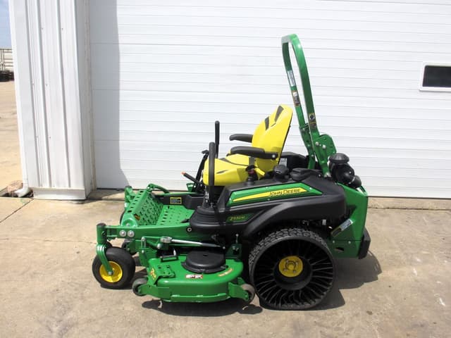 Image of John Deere Z930M equipment image 2