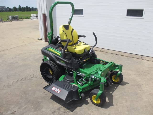 Image of John Deere Z930M equipment image 1