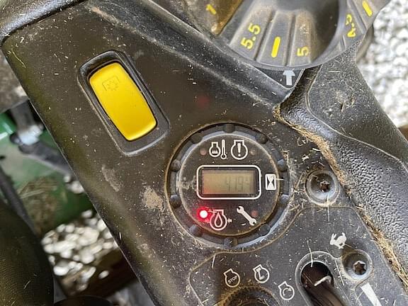 Image of John Deere Z930M equipment image 4