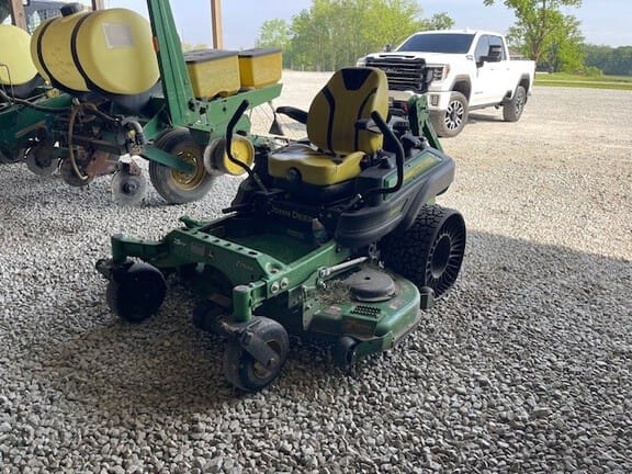 Main image John Deere Z930M
