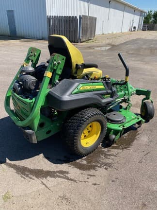 Image of John Deere Z930M equipment image 1