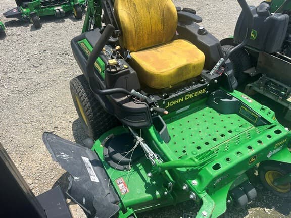 Image of John Deere Z930M equipment image 3