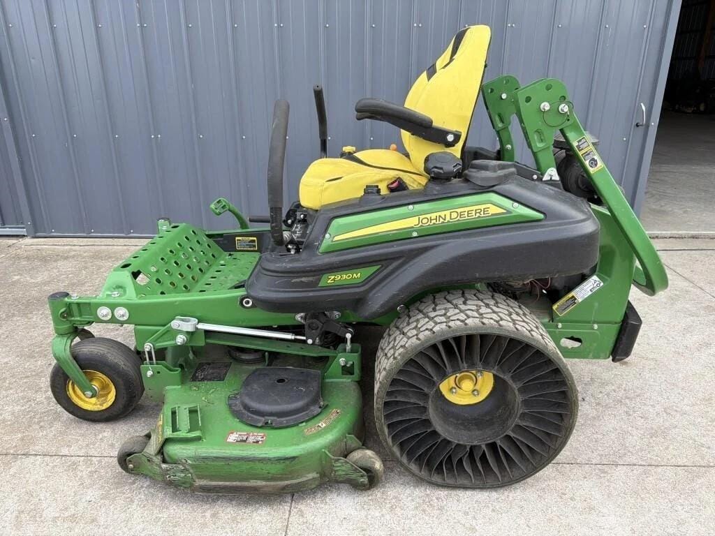 2022 John Deere Z930M Equipment Image0
