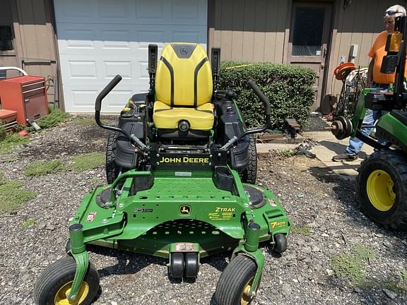 Image of John Deere Z930M equipment image 1