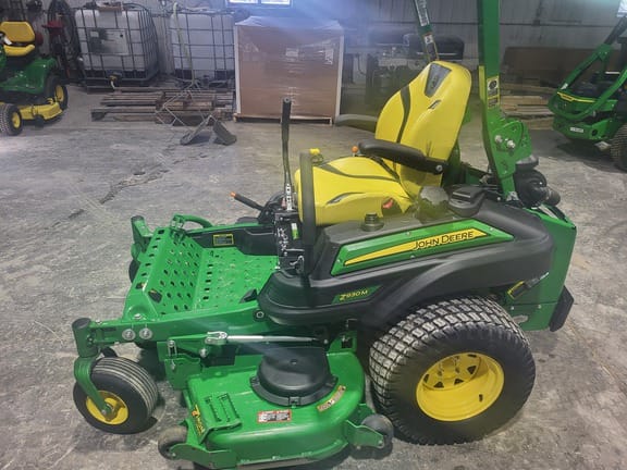 Main image John Deere Z930M