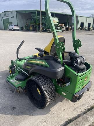 Image of John Deere Z930M equipment image 1