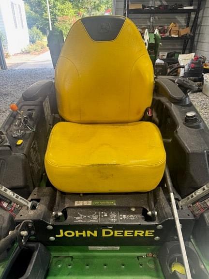 Image of John Deere Z930M equipment image 4
