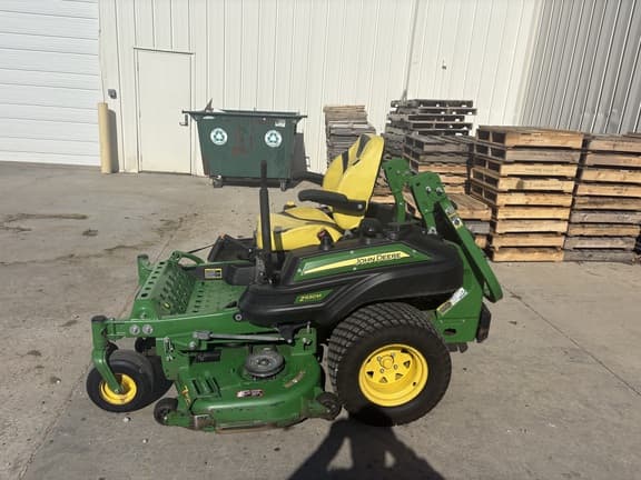 Image of John Deere Z930M equipment image 2