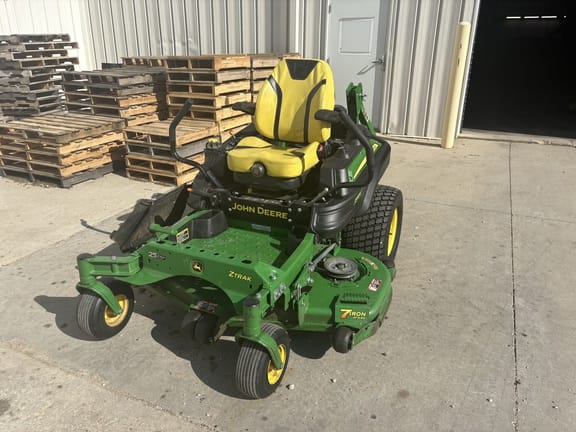 2022 John Deere Z930M Equipment Image0