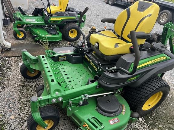 Image of John Deere Z930M equipment image 1