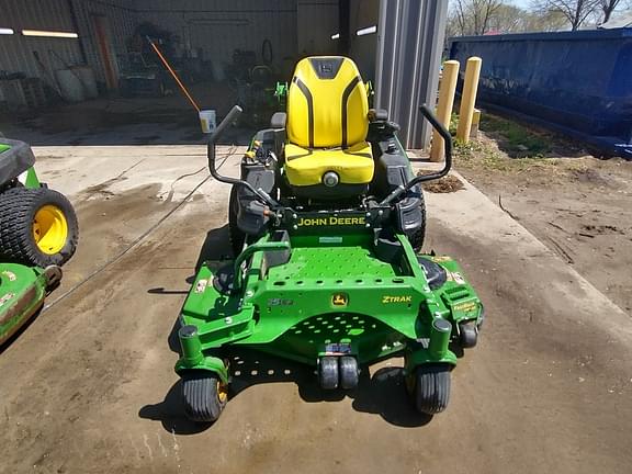Image of John Deere Z930M equipment image 1