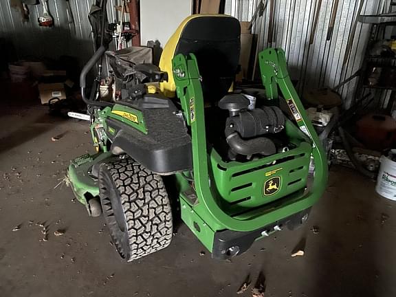 Image of John Deere Z930M equipment image 1