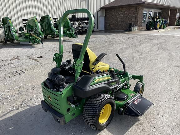 Image of John Deere Z930M equipment image 3