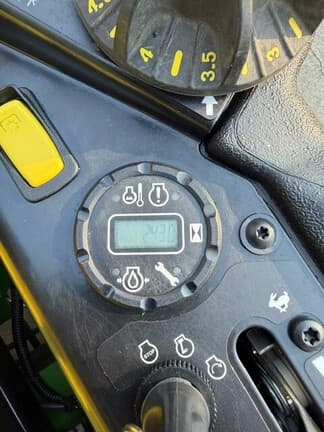 Image of John Deere Z930M equipment image 4