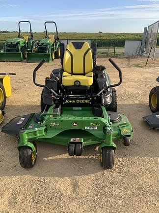 Image of John Deere Z930M equipment image 1