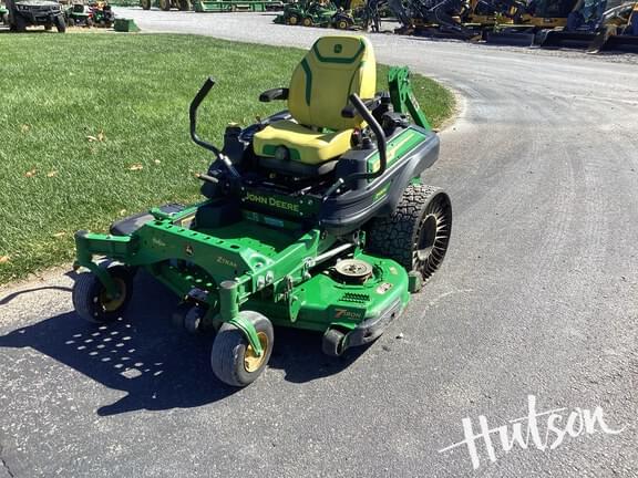 Image of John Deere Z930M equipment image 1
