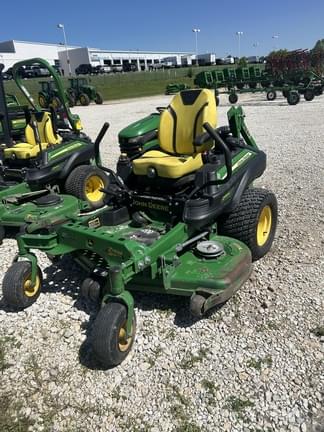 Image of John Deere Z930M equipment image 1