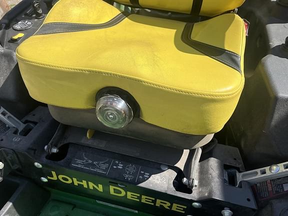 Image of John Deere Z930M equipment image 3