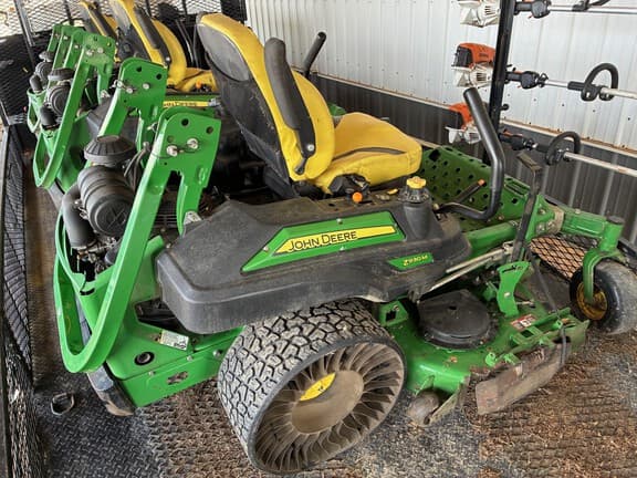 Image of John Deere Z930M equipment image 1
