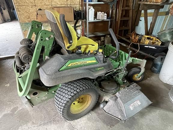 Image of John Deere Z930M equipment image 2