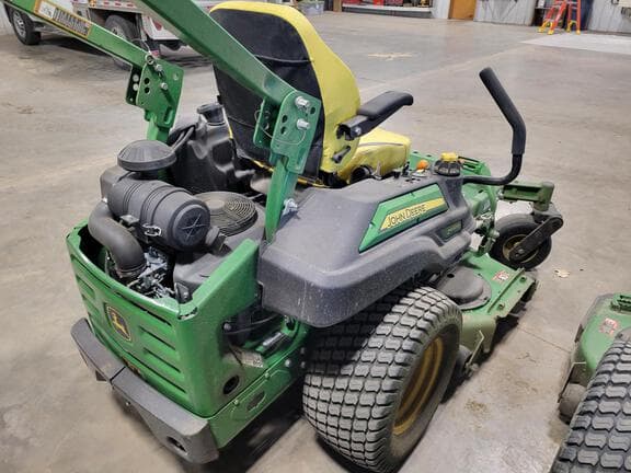 Image of John Deere Z930M equipment image 3