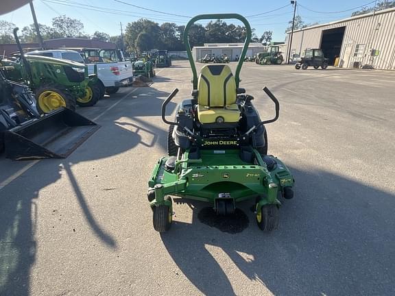 Image of John Deere Z930M equipment image 1