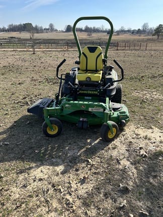Main image John Deere Z930M