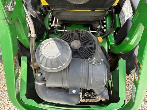 Image of John Deere Z930M equipment image 2