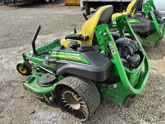Image of John Deere Z930M equipment image 1