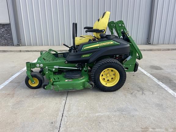 Image of John Deere Z930M equipment image 1