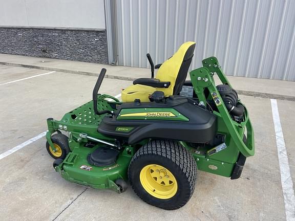 Image of John Deere Z930M equipment image 2