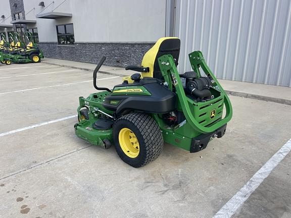 Image of John Deere Z930M equipment image 3