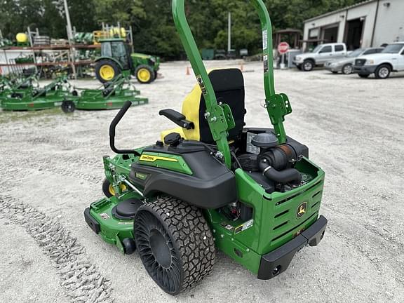 Image of John Deere Z930M equipment image 2