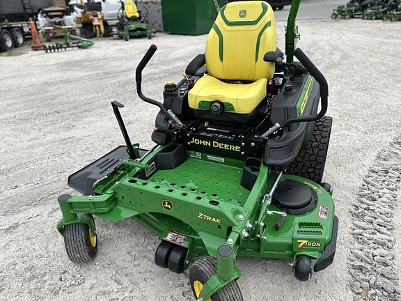 Image of John Deere Z930M equipment image 4