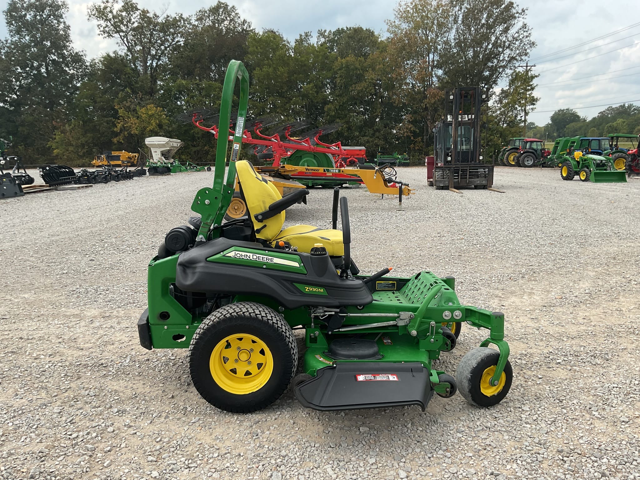 2022 John Deere Z930M Equipment Image0