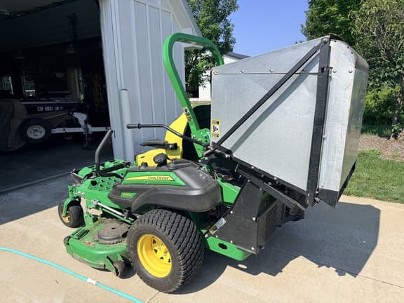 Image of John Deere Z930M Image 1