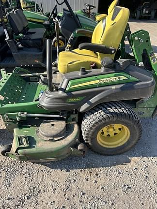 Image of John Deere Z930M Image 1