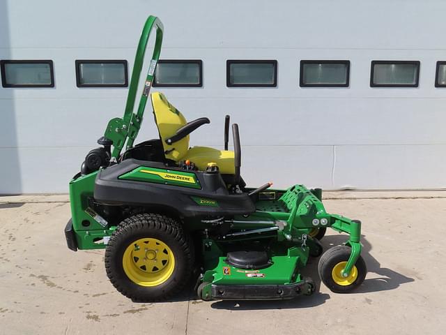 Image of John Deere Z930M equipment image 2