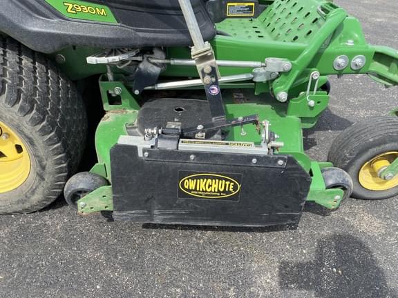 Image of John Deere Z930M equipment image 2