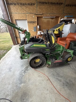 2022 John Deere Z930M Equipment Image0