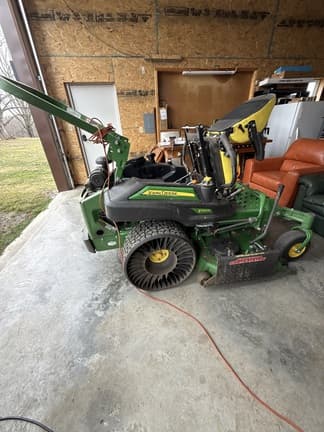 Main image John Deere Z930M