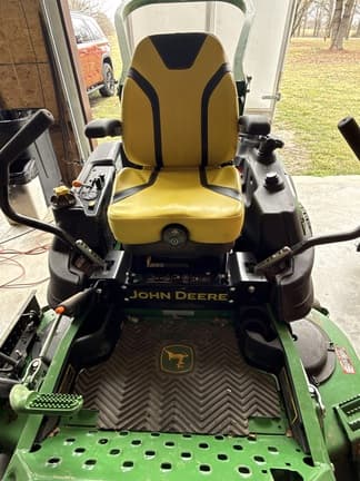 Image of John Deere Z930M equipment image 3