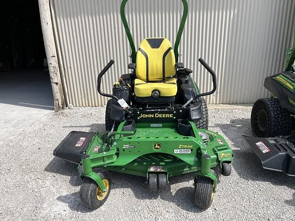 Image of John Deere Z930M equipment image 1