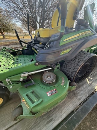 2022 John Deere Z930M Equipment Image0